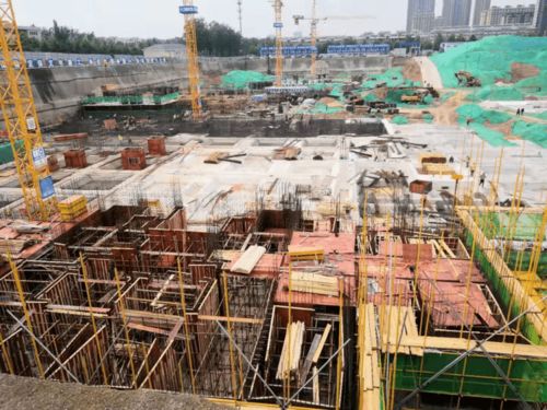 章丘区安置房建设项目稳步推进，土石方工程全面展开